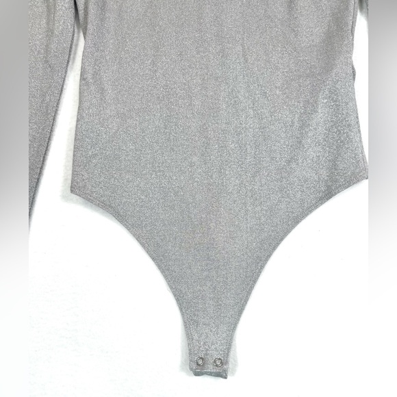 ABERCROMBIE & FITCH Women’s Long Sleeve Sparkle V Neck Bodysuit Gray Shimmer S‎ - Picture 6 of 15